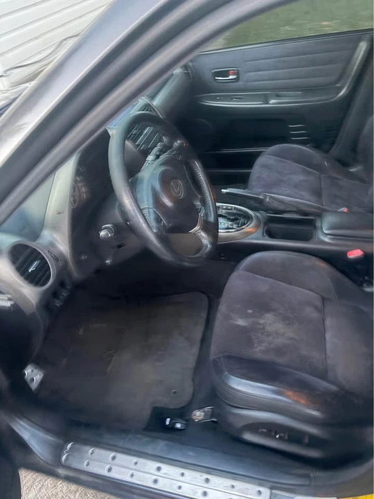 2001 Lexus IS 1st Gen - Image 8 of 9
