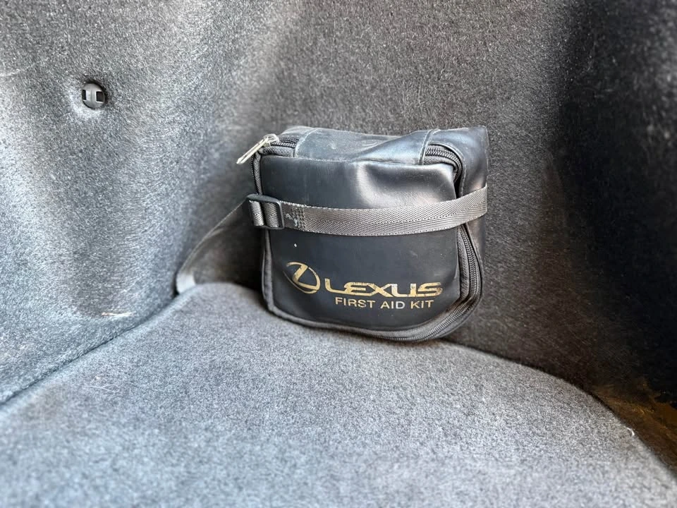 2001 Lexus IS 1st Gen - Image 12 of 12