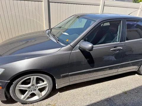 2001 Lexus IS 300 Sedan