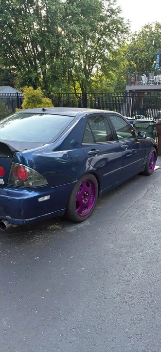2001 Lexus IS 1st Gen - Image 4 of 7