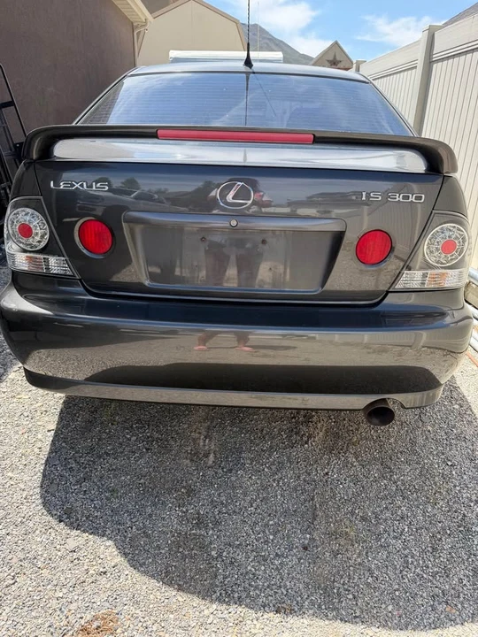 2001 Lexus IS 1st Gen - Image 2 of 12