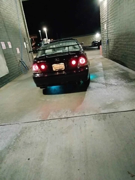 2001 Lexus IS 1st Gen - Image 3 of 5