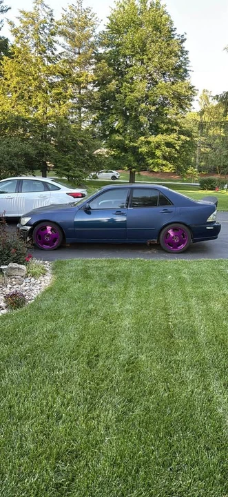 2001 Lexus IS 1st Gen - Image 2 of 7
