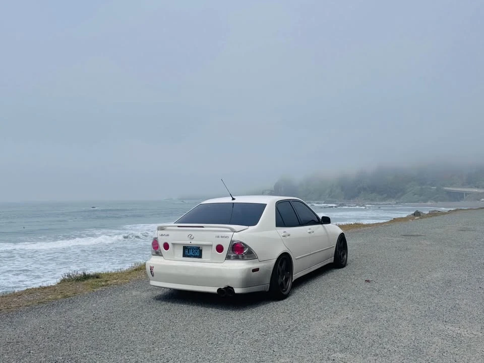 2001 Lexus IS 1st Gen - Image 9 of 9