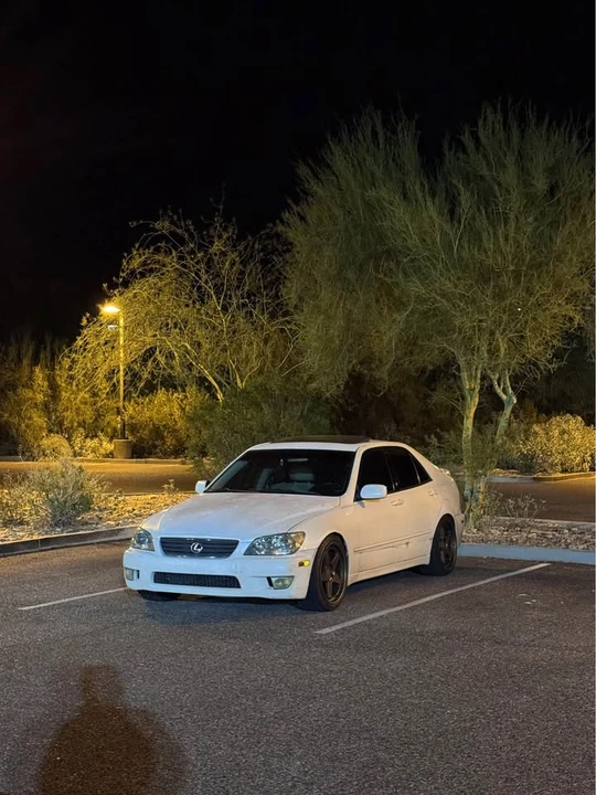 2001 Lexus IS 1st Gen - Image 5 of 9