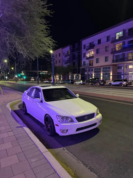 2001 Lexus IS 1st Gen - Image 4 of 9