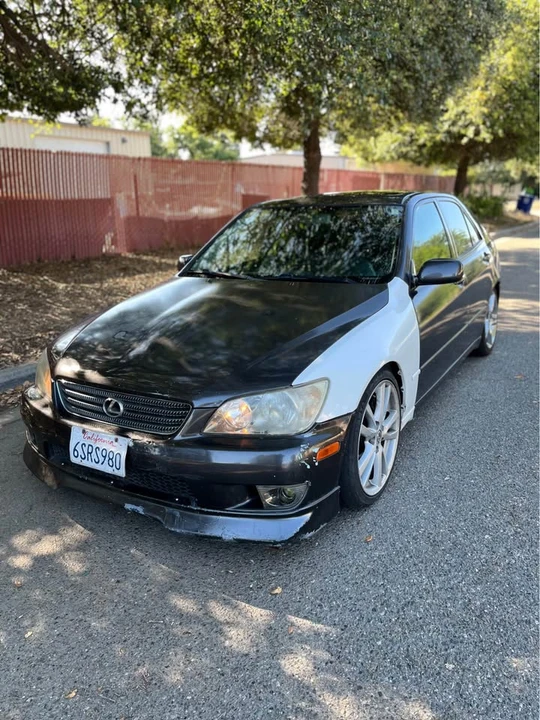 2001 Lexus IS 1st Gen - Image 4 of 6