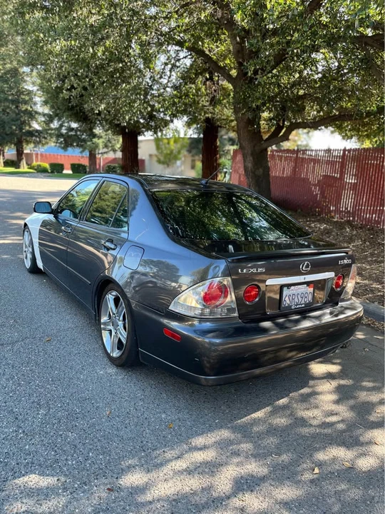 2001 Lexus IS 1st Gen - Image 3 of 6
