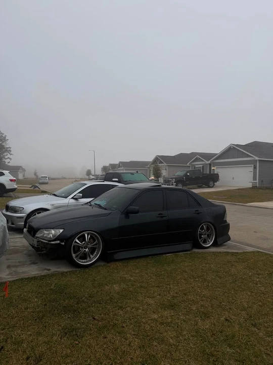 2001 Lexus IS 1st Gen - Image 2 of 7