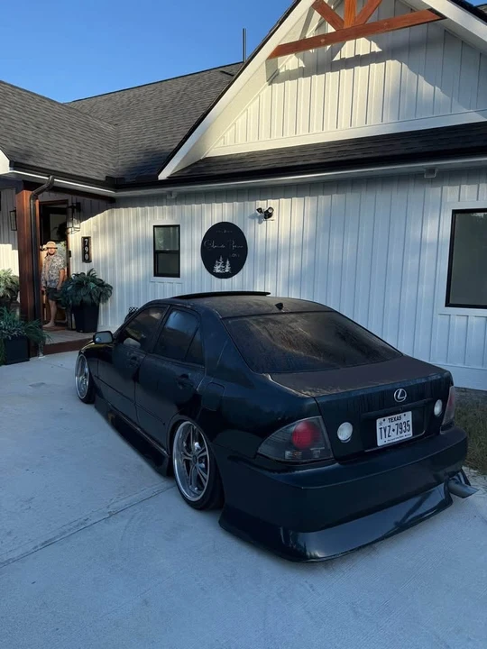 2001 Lexus IS 1st Gen - Image 4 of 7