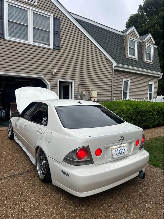 2001 Lexus IS 1st Gen - Image 5 of 11