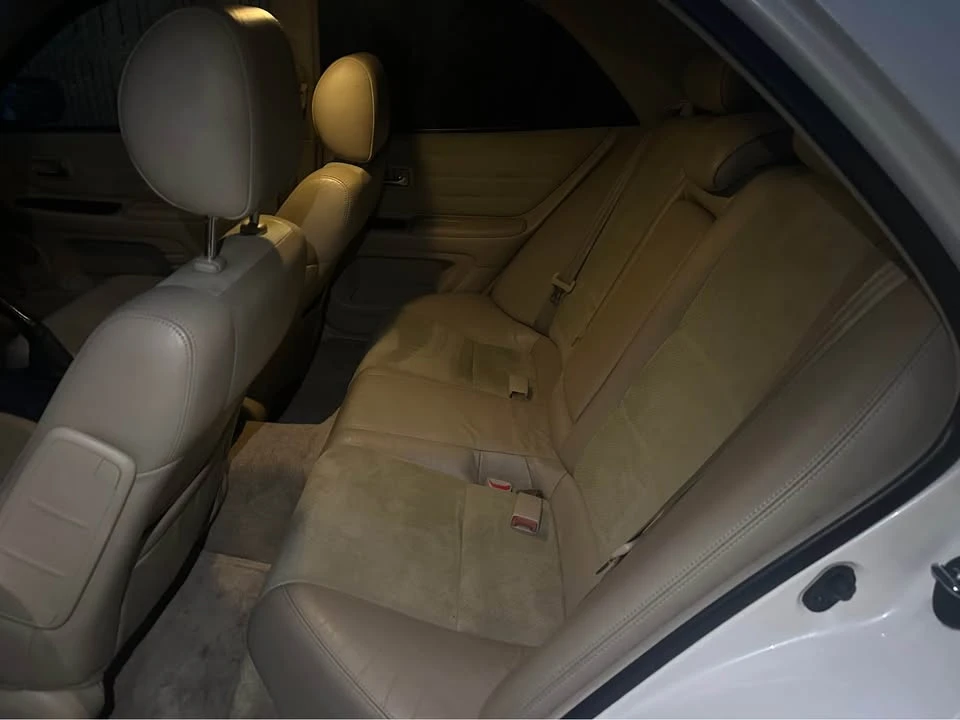 2001 Lexus IS 1st Gen - Image 16 of 19