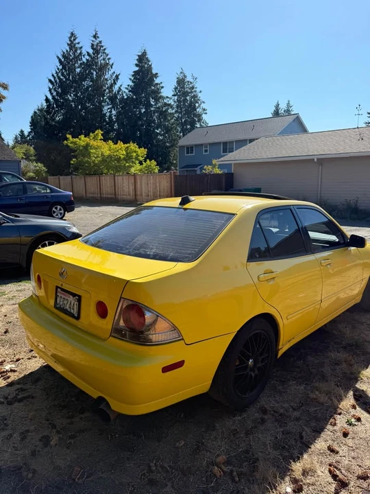 2001 Lexus IS 1st Gen - Image 8 of 9