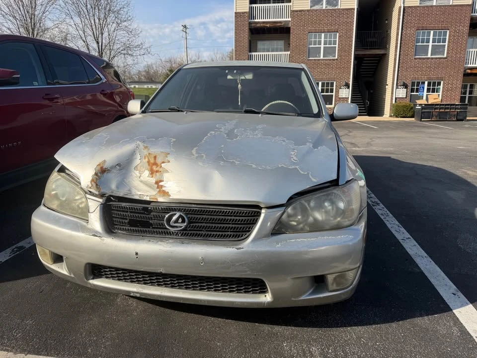 2001 Lexus IS - Image 4 of 5