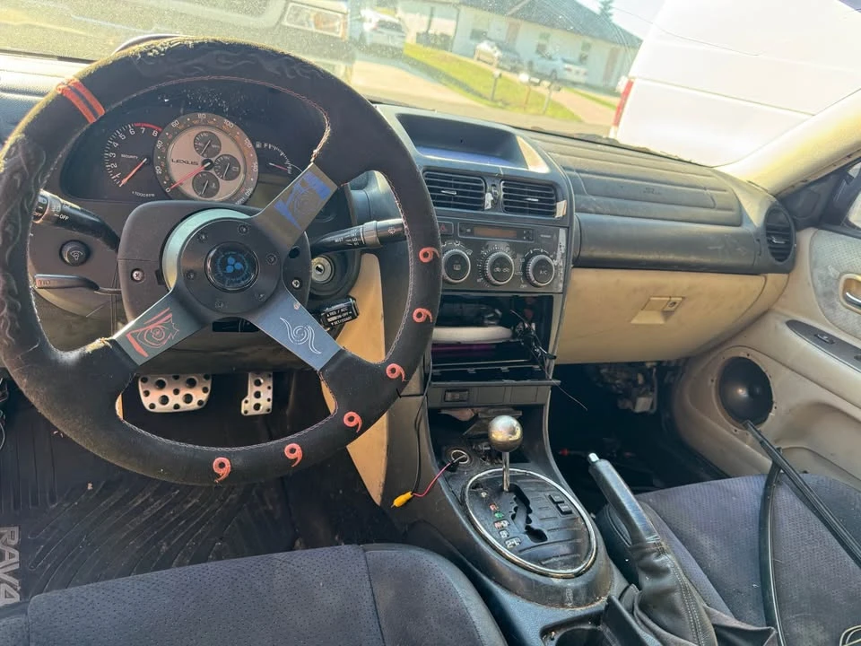 2001 Lexus IS 1st Gen - Image 4 of 9