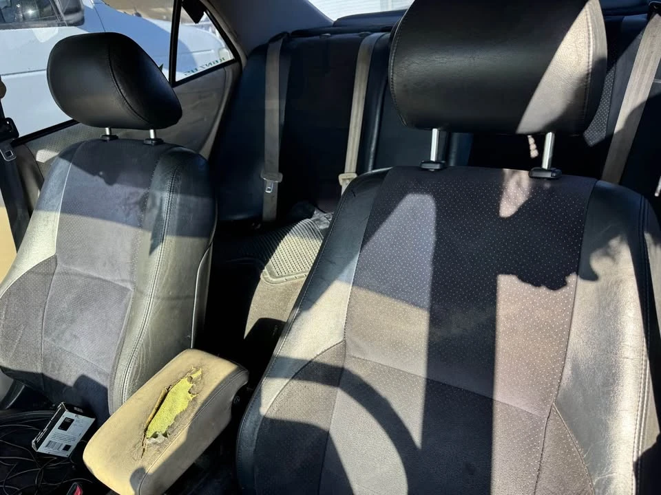 2001 Lexus IS 1st Gen - Image 7 of 9