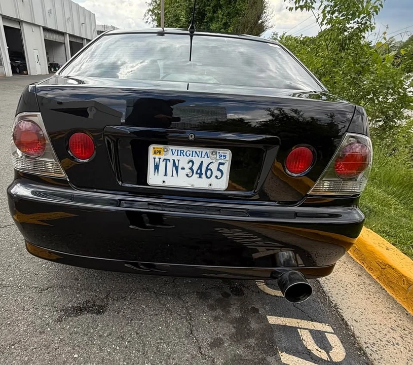 2001 Lexus IS 1st Gen - Image 3 of 5