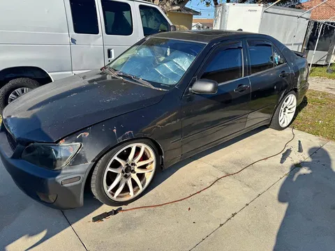 2001 Lexus IS 300 Sedan 4D
