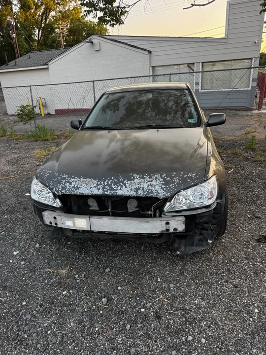2001 Lexus IS 1st Gen - Image 2 of 5