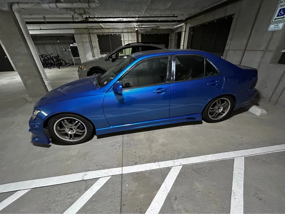 2001 Lexus IS 1st Gen - Image 4 of 10