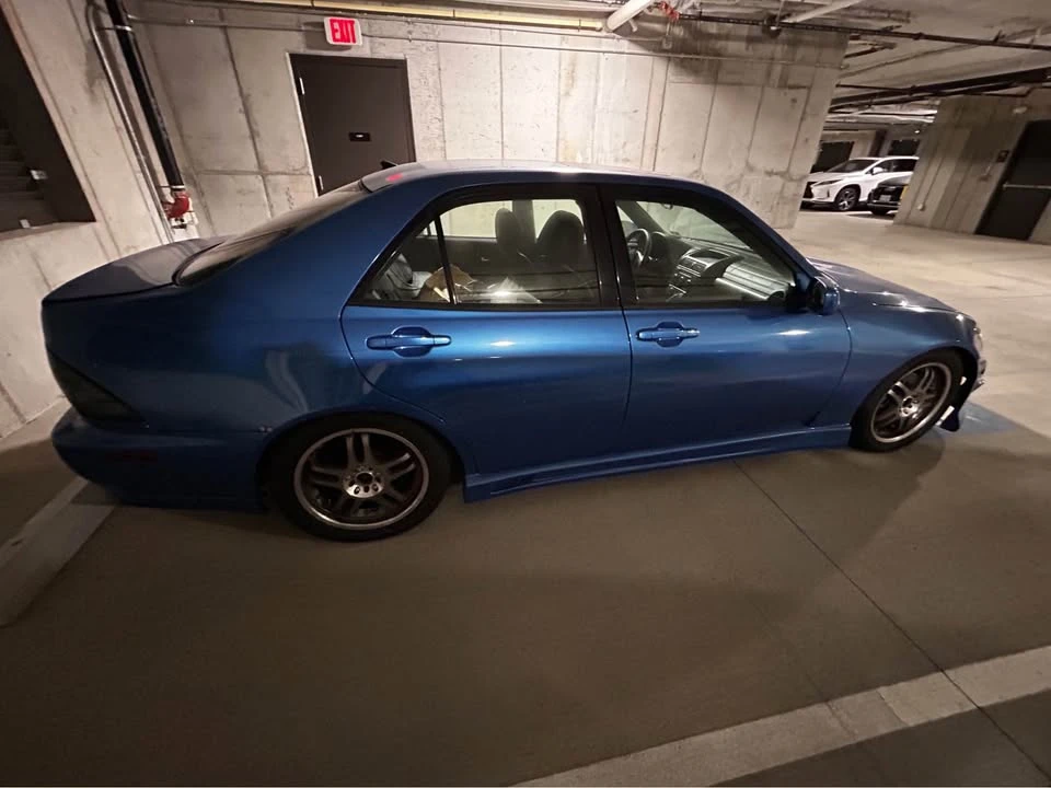 2001 Lexus IS 1st Gen - Image 8 of 10