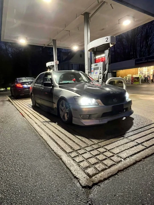 2001 Lexus IS 1st Gen - Image 4 of 6