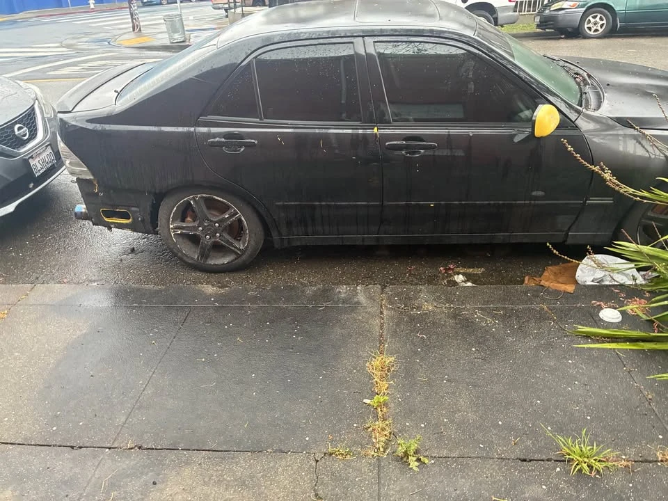 2001 Lexus IS 1st Gen - Image 6 of 8