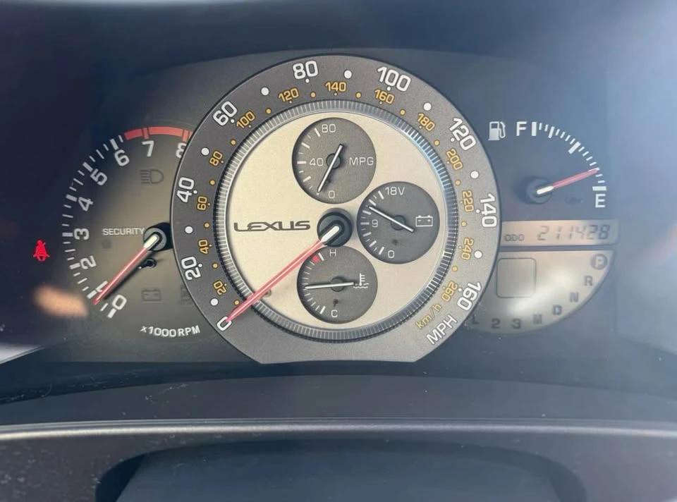 2001 Lexus IS 1st Gen - Image 10 of 12