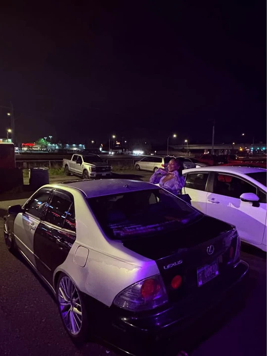 2001 Lexus IS 1st Gen - Image 4 of 8