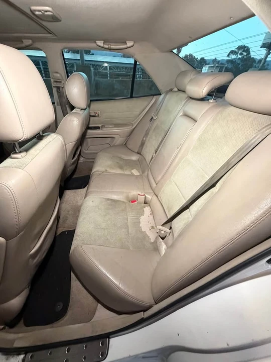 2001 Lexus IS 1st Gen - Image 9 of 13