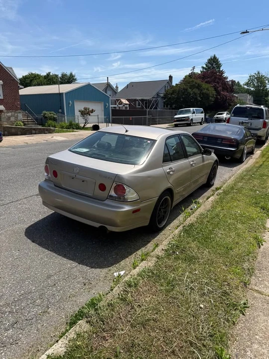 2001 Lexus IS 1st Gen - Image 3 of 6