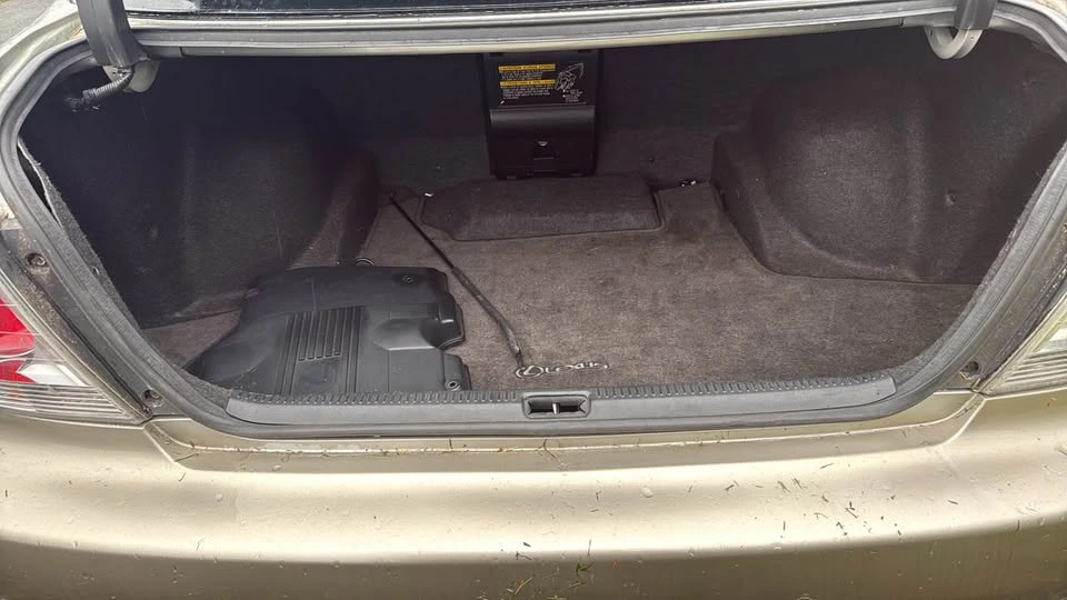 2001 Lexus IS 1st Gen - Image 6 of 6