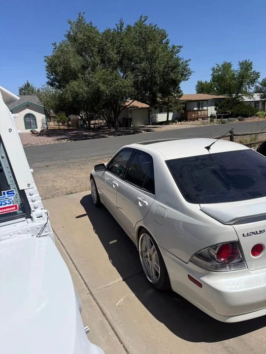 2001 Lexus IS 1st Gen - Image 3 of 9