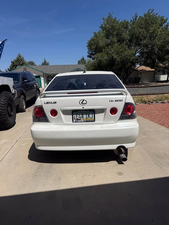 2001 Lexus IS 1st Gen - Image 4 of 9