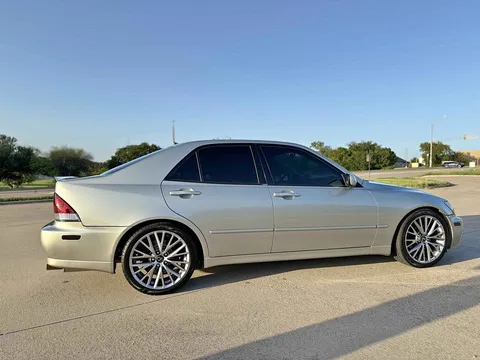 2001 Lexus IS 300 Sedan 4D