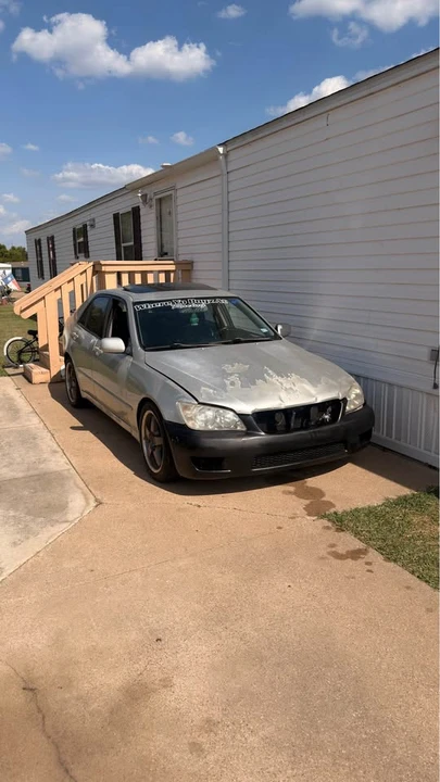 2001 Lexus IS 1st Gen - Image 11 of 11