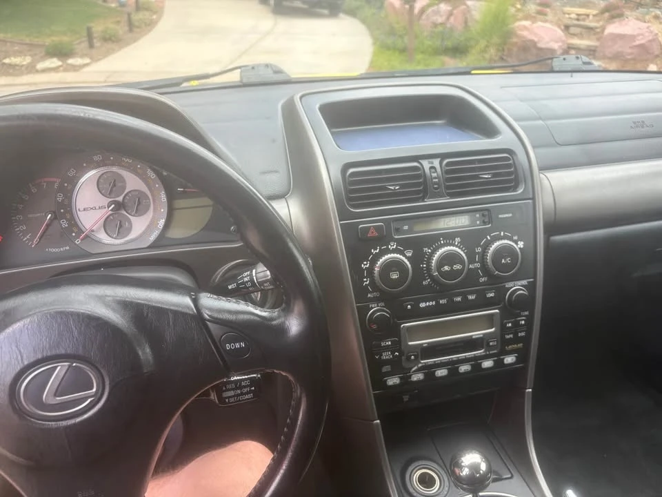2001 Lexus IS 1st Gen - Image 7 of 8
