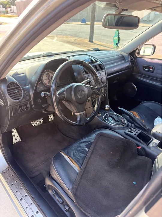 2001 Lexus IS 1st Gen - Image 6 of 11