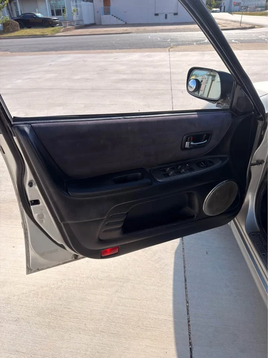 2001 Lexus IS 1st Gen - Image 5 of 11