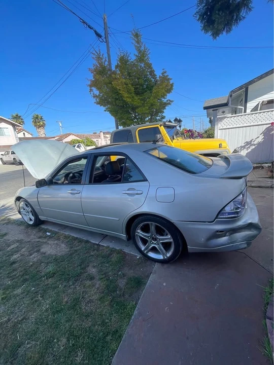 2001 Lexus IS 1st Gen - Image 5 of 5