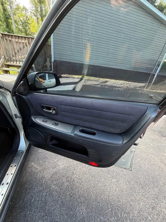 2001 Lexus IS 1st Gen - Image 9 of 15