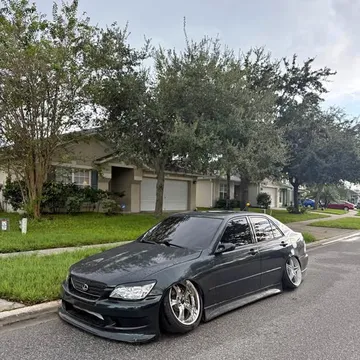 2001 Lexus IS 300 Sedan 4D