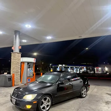 2001 Lexus IS 300 Sedan 4D