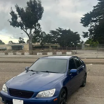 2001 Lexus IS 300