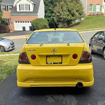 2001 Lexus IS 300 Sedan