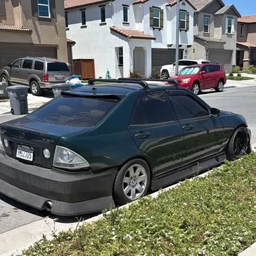 2001 Lexus IS 300 Sedan 4D