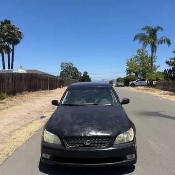 2001 Lexus IS 300 Sedan 4D