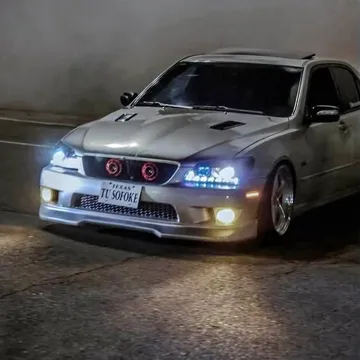 2001 Lexus IS 300 Sedan 4D