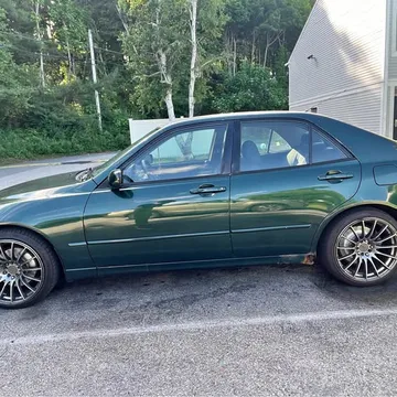 2001 Lexus IS 300 Sedan 4D