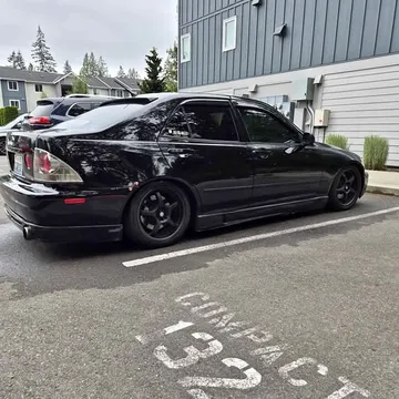2001 Lexus IS 300 Sedan 4D